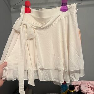 Blogilates White Women's Skirt